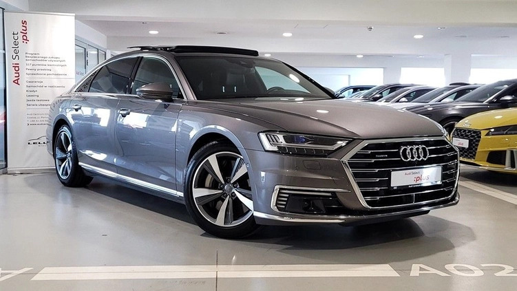 Audi A8 cena 372900 przebieg: 25000, rok produkcji 2020 z Władysławowo małe 379